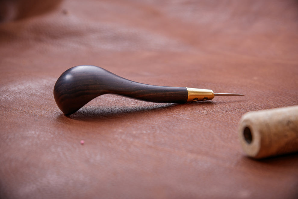 Stitching awl – Palosanto factory